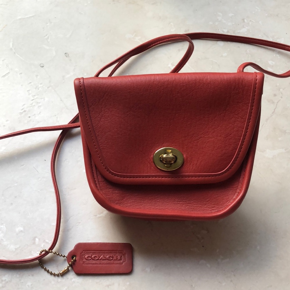 VINTAGE COACH LEATHER MINI CROSSBODY BAG